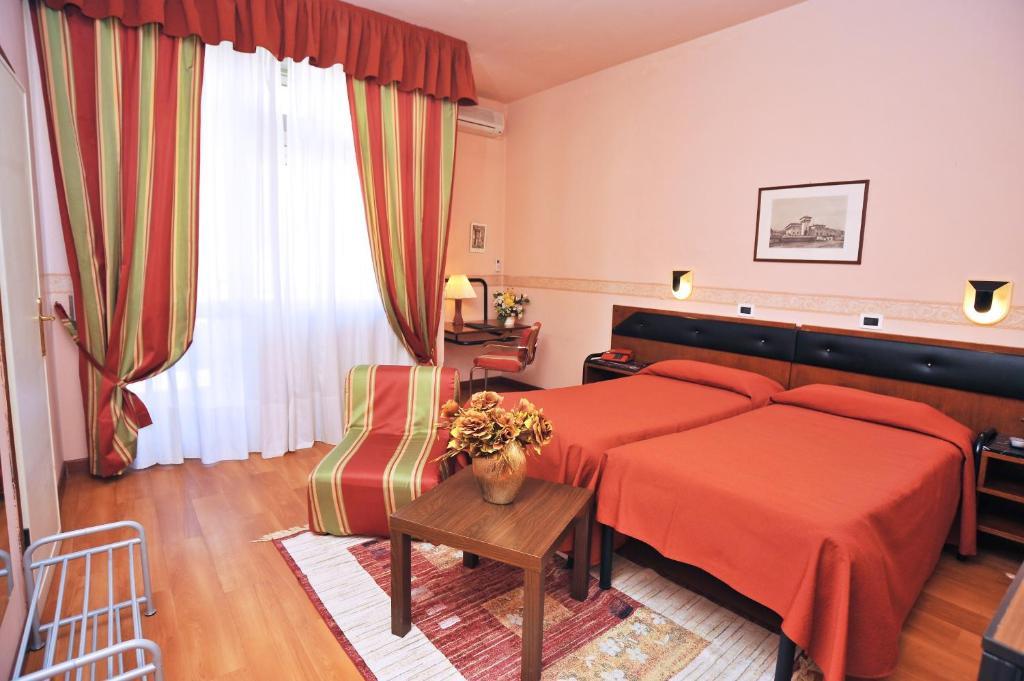 Hotel Massimo D'Azeglio Montecatini Terme Exterior photo