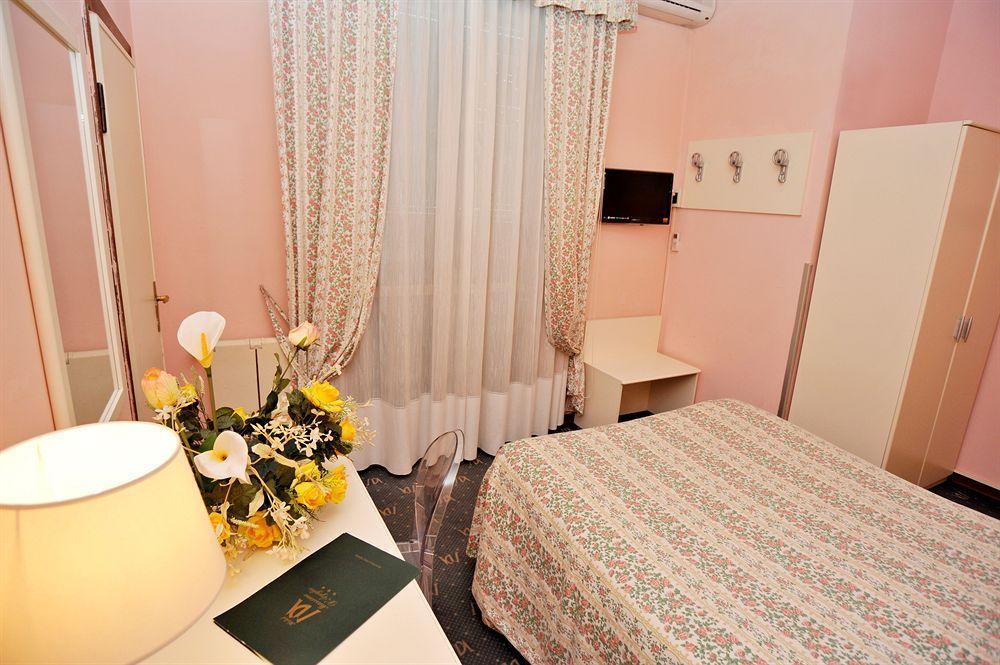 Hotel Massimo D'Azeglio Montecatini Terme Exterior photo