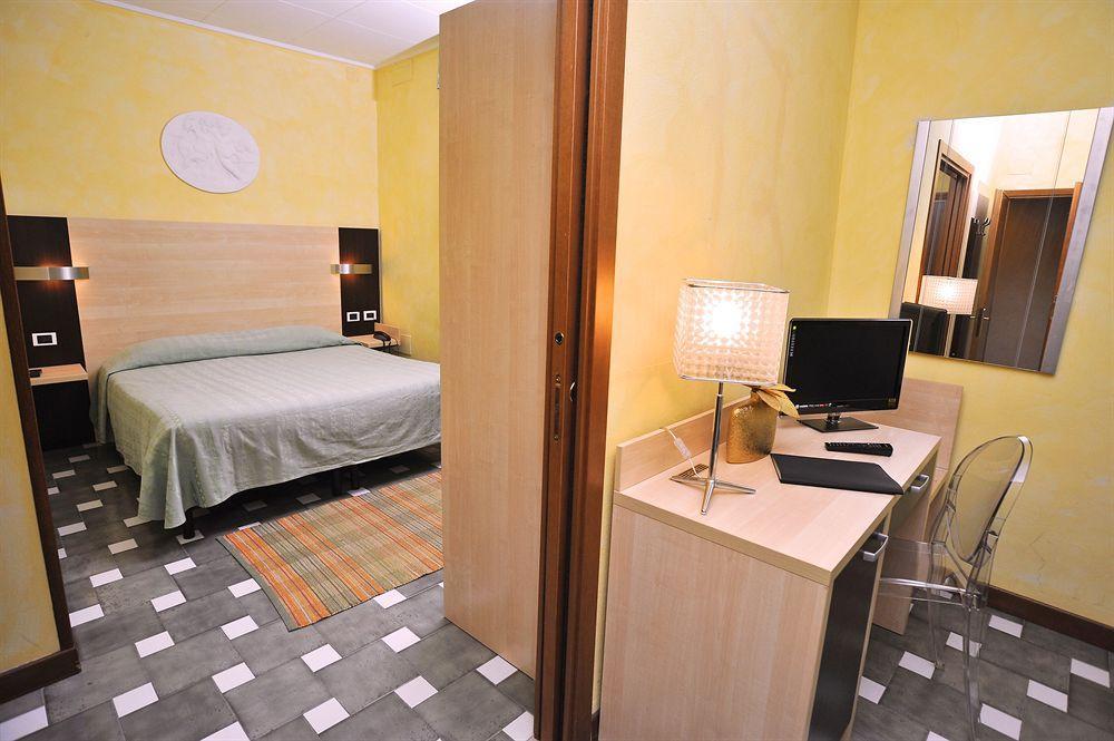 Hotel Massimo D'Azeglio Montecatini Terme Exterior photo